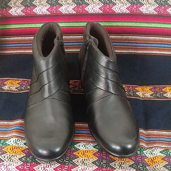 Clarks MaliaHue Boots 7 - Picture 5 of 7